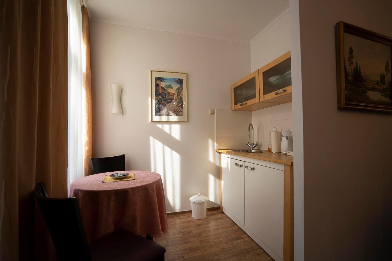 Pension Am Dom Schwerin  Exterior foto